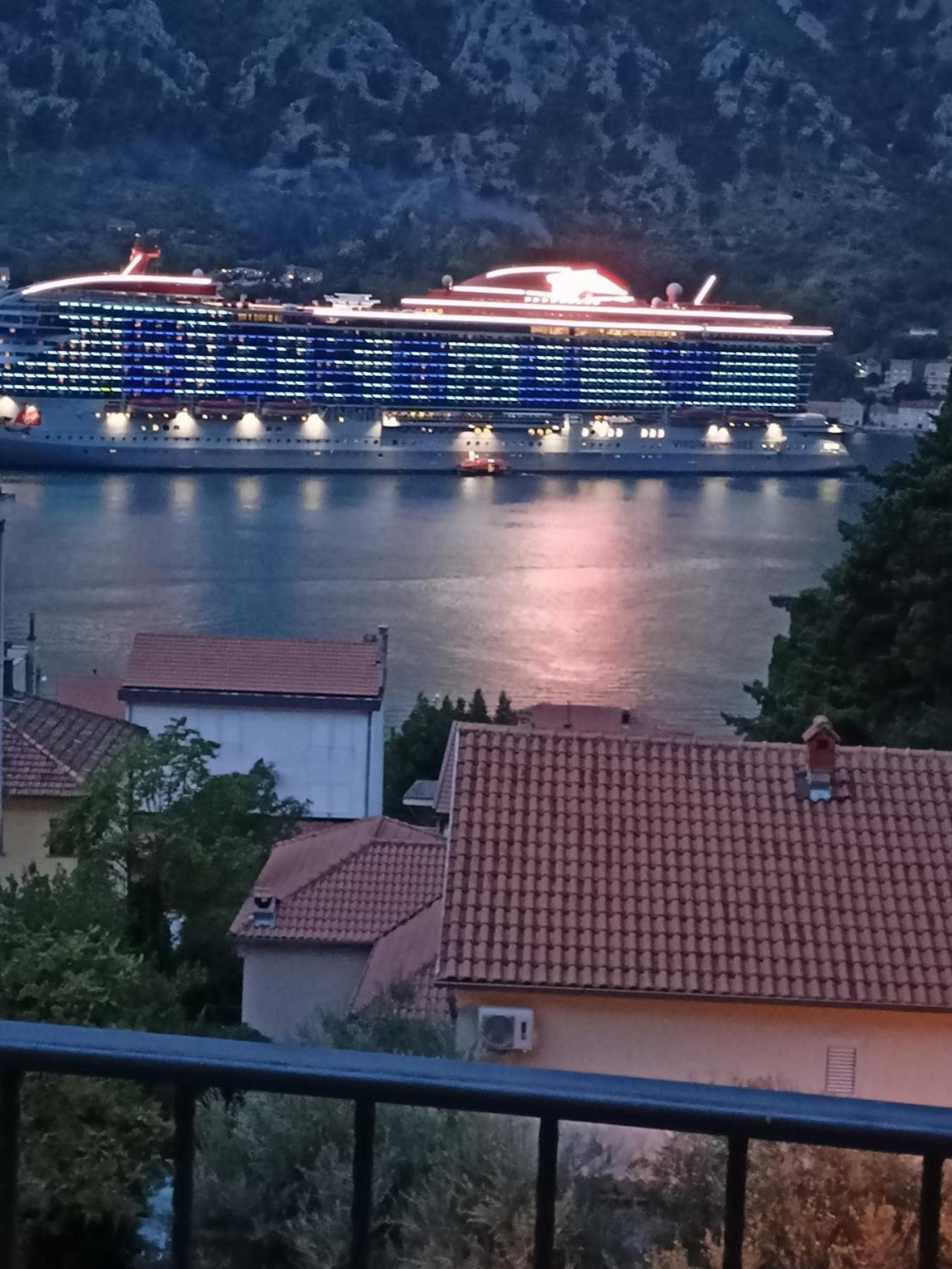 Bay View Apartments Kotor Ngoại thất bức ảnh